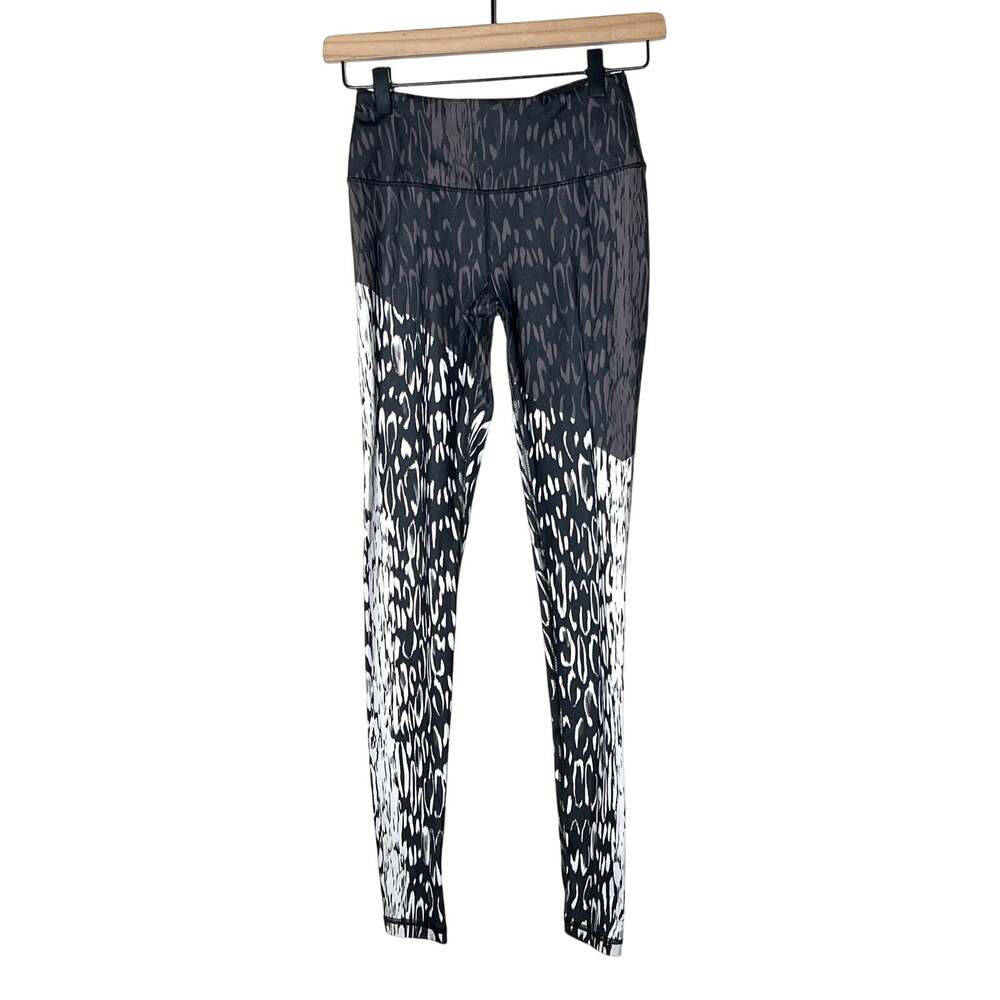 Victoria's Secret sport black white leopard athletic legging pants size XS B151